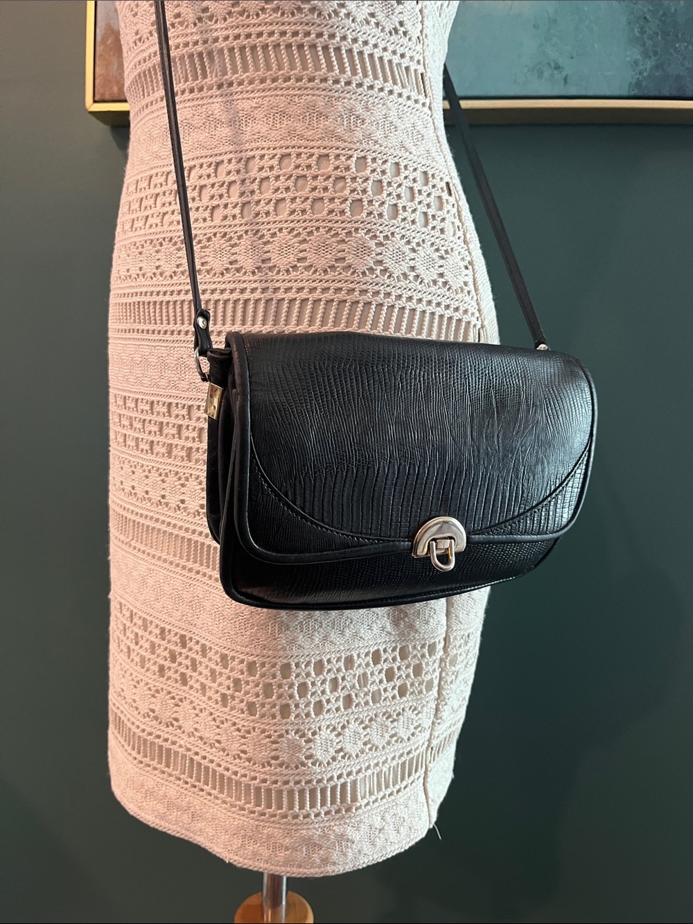 Vintage Black Leather Crossbody with Silver-Tone Clasp